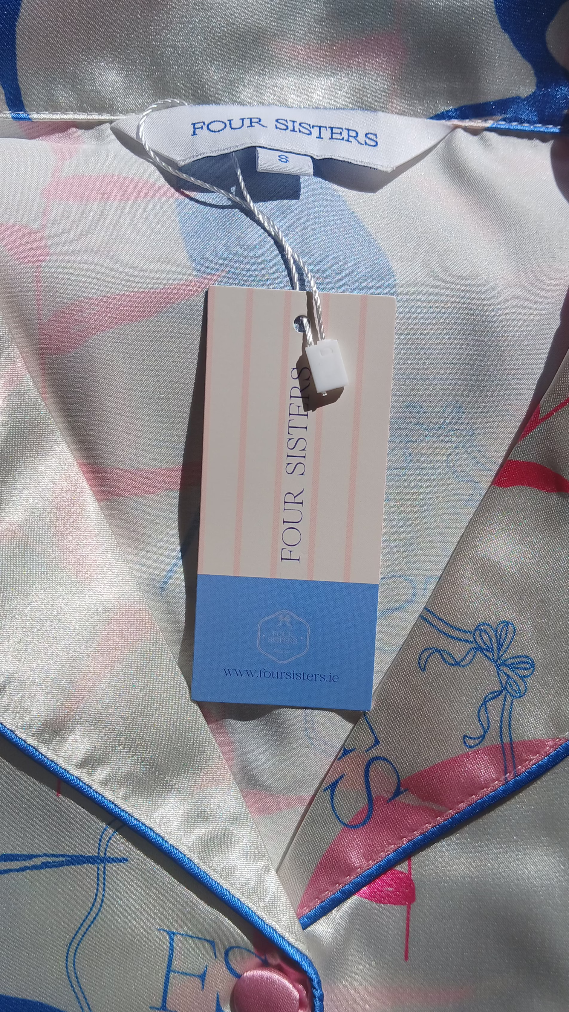 'Four Sisters' printed luxurious satin pyjama set