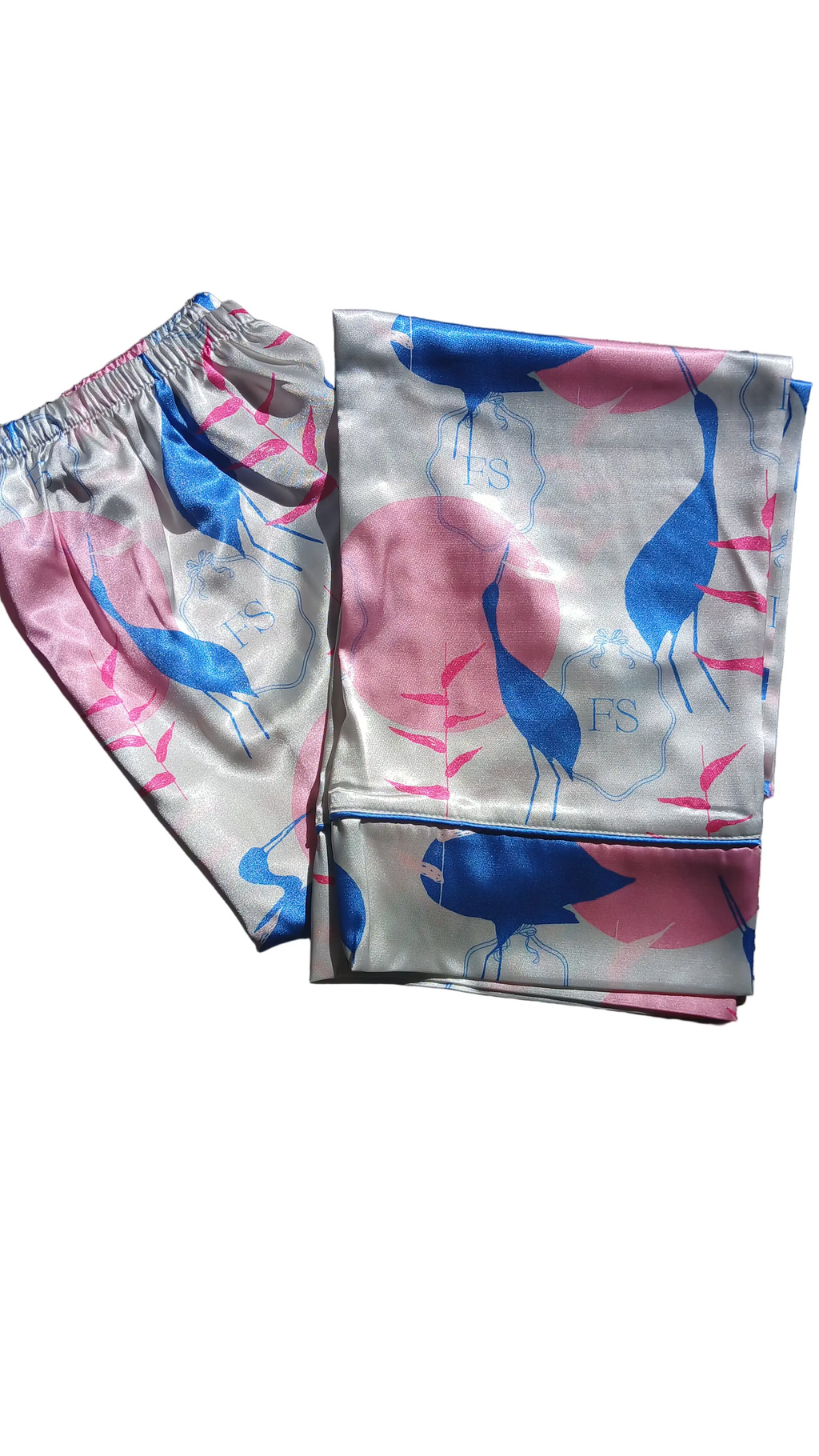 'Four Sisters' printed luxurious satin pyjama set
